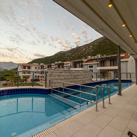 Green Bay Apartments Morinj Kotor Exterior foto